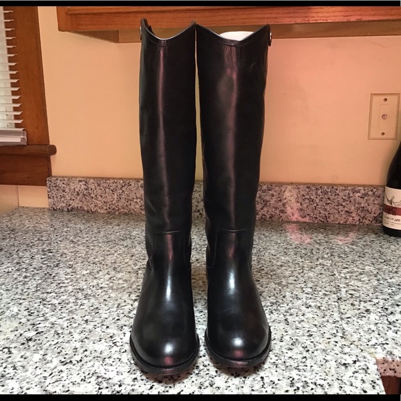 Frye Melissa Button 2 Boots(SOLD) - Picture 4 of 6